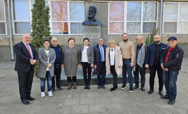 Заместник-председателят на Народното събрание Росица Кирова е на посещение в Украйна