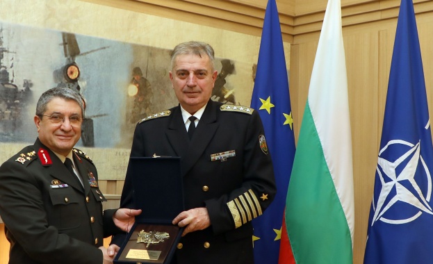 С Република Турция сме съседи съюзници в НАТО и нашето
