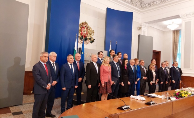 Гарантирането на достъпна сигурна и устойчива енергия за всички потребители