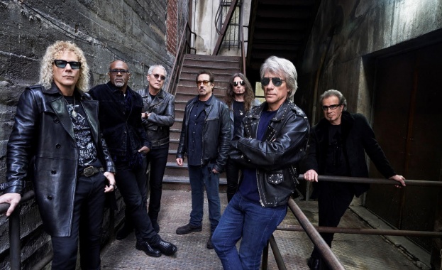 Bon Jovi продължават да празнуват своята 40 годишнина и обявиха новия