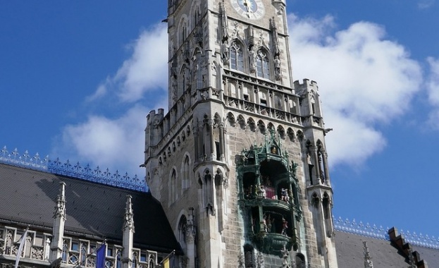 Градски съветници в Мюнхен поискаха да бъдат настроени фалшиво звучащи