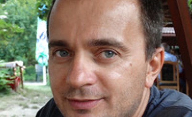 Богослов: Патриарх Неофит оставя единна и сплотена църква