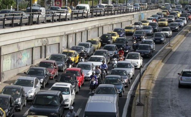 Продължава интензивният трафик по пътищата в Гърция. Много гърци пътуват