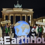 В Часа на Земята: Забележителности в цяла Европа потънаха в мрак