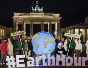 В Часа на Земята: Забележителности в цяла Европа потънаха в мрак