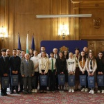 Отличените ученици в конкурса за 110-ата годишнина от Балканските войни бяха наградени в Министерството на отбраната  