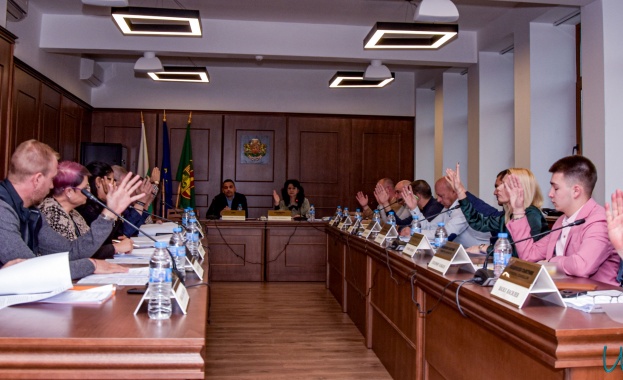 На своето 7 мо редовно заседание Общински съвет Етрополе подкрепи