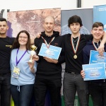 Проект за превод на жестомимичен език в реално време спечели хакатона на Факултета по математика и информатика