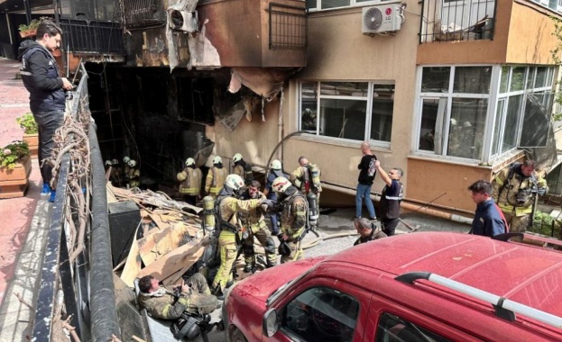 29 загинали и 12 ранени при пожар в жилищна сграда в Истанбул