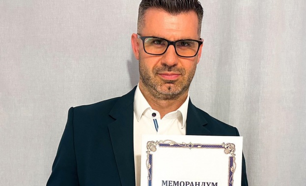 Водени от разбирането че суверенитетът и националните интереси на България