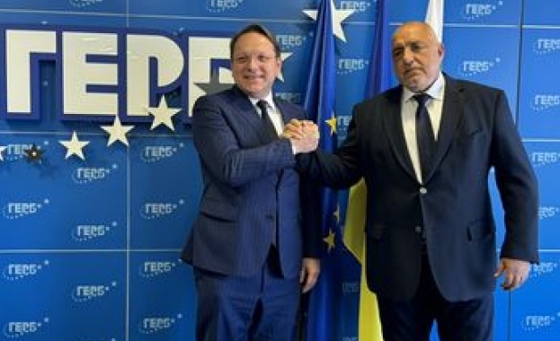 Борисов обсъди с Вархеи помощта за Украйна и приемането на Западните Балкани в ЕС
