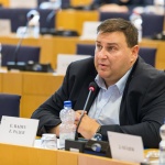 Емил Радев призова за стриктно прилагане на регулаторните мерки срещу злоупотребите чрез системи с изкуствен интелект