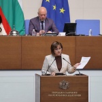 Корнелия Нинова към ПП-ДБ: Може ли поне за 24 часа да спрете да се въртите като пумпали