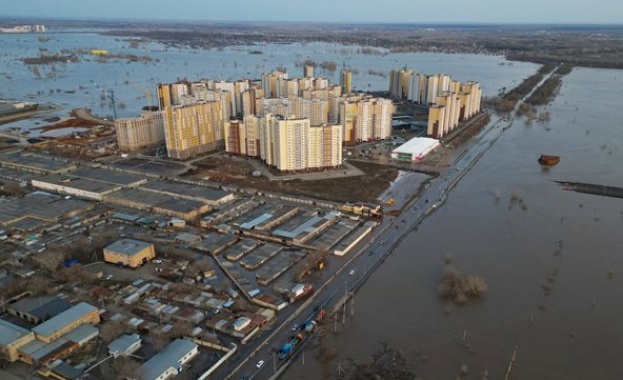 Река Тобол в руския град Курган достига критични нива