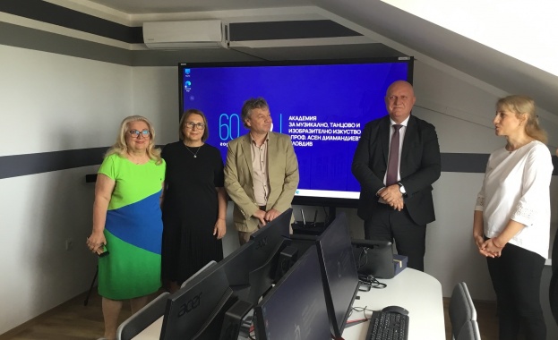 Над 1000 преподаватели от различни висши училища в страната вече