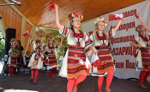 Снимка: В град Елин Пелин ще се проведе 11-то издание на Националния фолклорен фестивал „Лазарица“