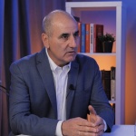 Цветан Цветанов: На Калин Стоянов няма да му извадят компроматни снимки, ако слуша