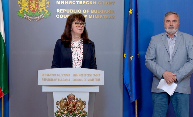 Премиерът Димитър Главчев проведе спешна среща със здравния министър д р