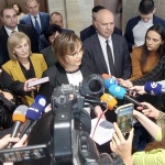 Нинова: Искаме оставката на Росен Желязков заради безпрецедентната му заповед за затваряне на устата на опозицията