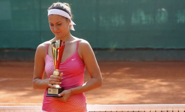 Джулия Терзийска спечели титлата на двойки на турнир по тенис в Сърбия