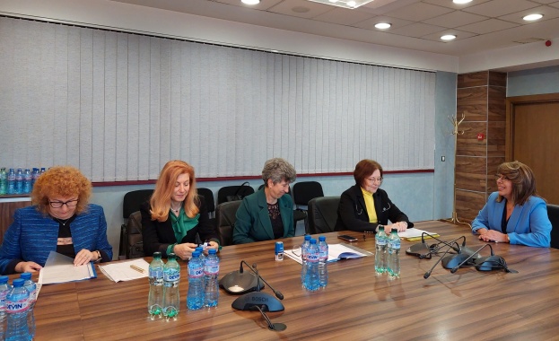 Министърът на регионалното развитие и благоустройството инж Виолета Коритарова започна