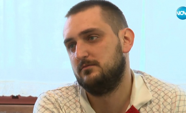 „Докторе, ще живея ли?”: Млад мъж с 15-сантиметров тумор се нуждае от средства, за да пребори рака