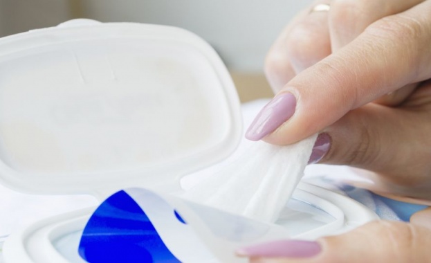 Kогато хапваме често носим мокри кърпички Обединеното кралство обаче се