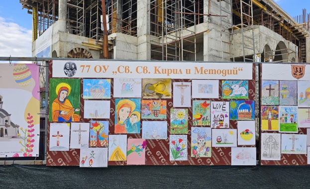 Галерия с рисунки на ученици от 1 ви до 12 ти клас