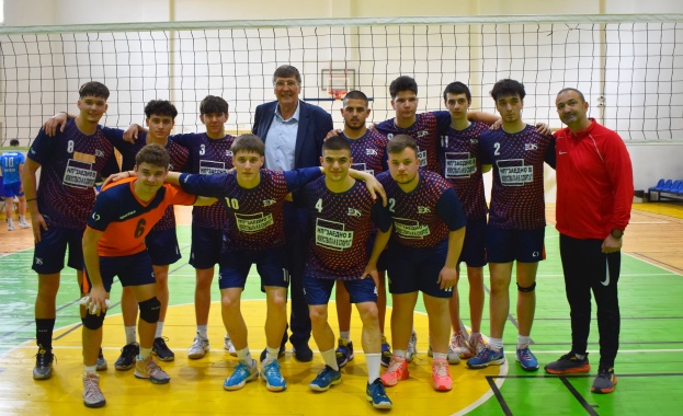 Министърът на младежта и спорта Георги Глушков посети част от