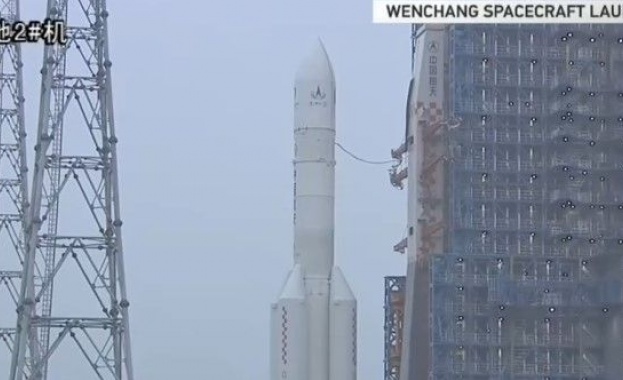 Китай изстреля космическата сонда Chang`e-6, съобщава NBC News. Нейната мисия