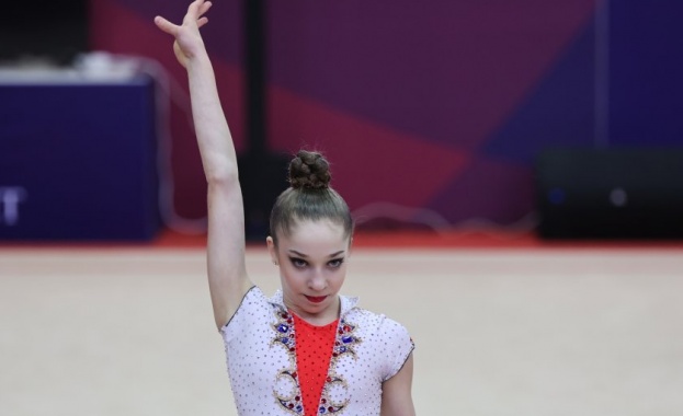 България има сребърно отличие в отборната надпревара при девойките на ЕК по художествена гимнастика в Баку