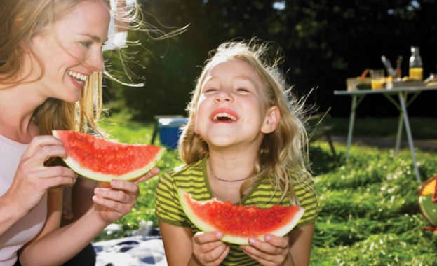 Топлата усмивка е...