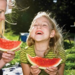 Топлата усмивка е...