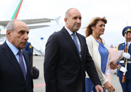 Президентът Радев е на официално посещение в Азербайджан
