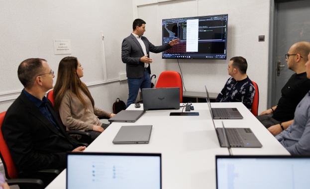 Във Висшето училище по телекомуникации и пощи днес бе открит