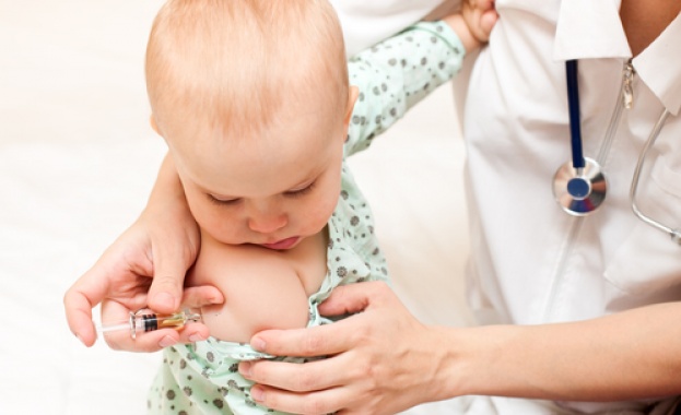Личните лекари вече могат да имунизират новородени срещу коклюш с