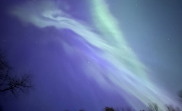 Северно сияние озари небето над Великобритания Германия и Ирландия заради