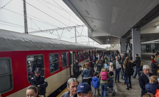 На закъснения хаос и липса на организация на влаковете по