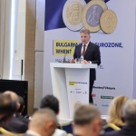 Министър Николов: Приемането ни в еврозоната ще подпомогне външнотърговския стокообмен на страната и ще има положителен ефект върху чуждестранните инвестиции