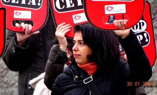 Имаме нужда от политици с гръбнак които да защитават българския