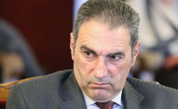 Министърът на здравеопазването д р Галя Кондева освободи директора на Здравната