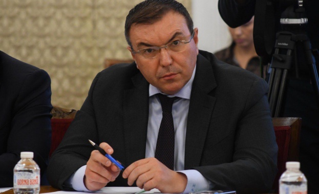 Проф. Костадин Ангелов: Магистрала „Хемус“ излиза от комата на „Промяната“, но оскъпена