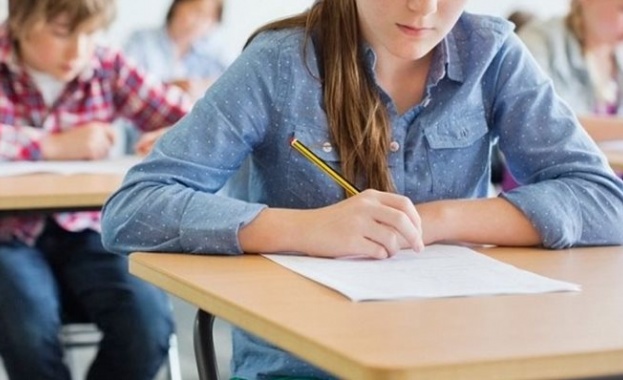 Най предпочитани предмети за изпитната сесия са английски език география и