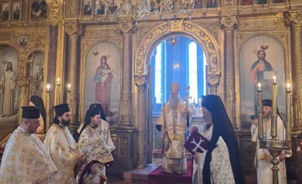 Пловдивският митрополит Николай възглави Светата Божествена Литургия в Българския православен