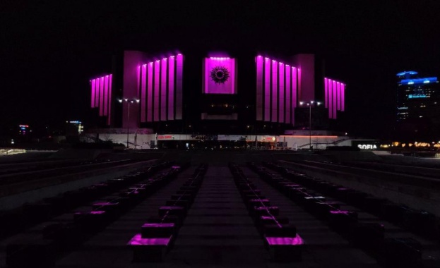 Фасадата на Националния дворец на културата ще бъде осветена в