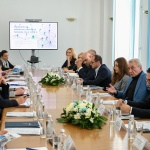 Министър Росен Карадимов представи за обсъждане проекта на стратегия на Българската банка за развитие