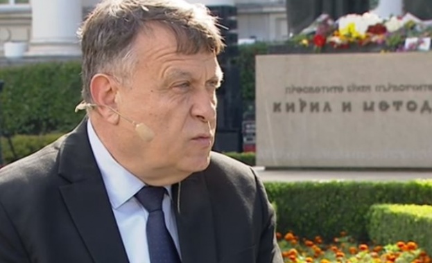 Недоволството от страна на преподаватели е основателно Свързано е с