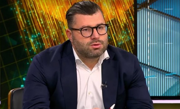 Преходът се случва плавно и спокойно така както всички институции