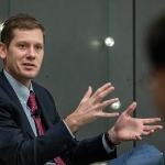 Хал Брандс: Войната в Украйна вече е световна. А Путин печели приятели