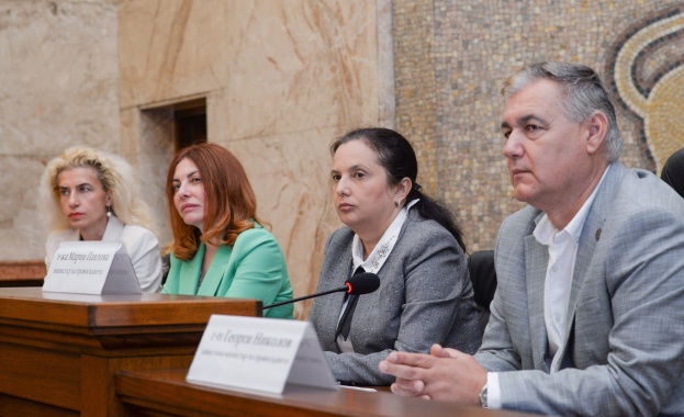 Министерството на правосъдието ще продължи работата по проекта за нов